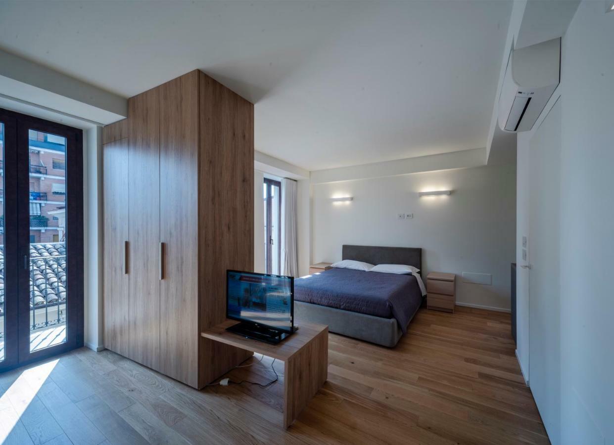Domus Regina 3*
